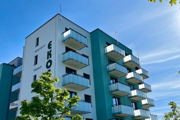 Pronájem bytu 1+kk 33 m², Strančická, Praha Pronájem bytu 1+kk 33 m², Strančická, Praha