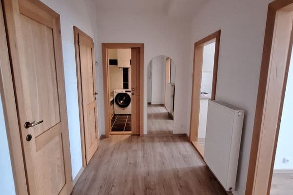 Pronájem bytu 2+kk 52 m², Jateční, Praha Pronájem bytu 2+kk 52 m², Jateční, Praha