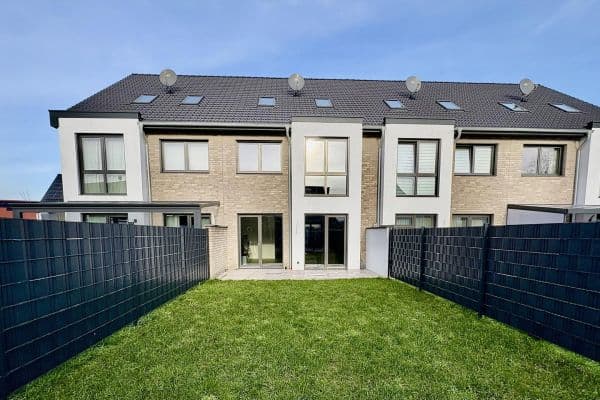 Prodej domu 179 m², pozemek 240 m², Willich Prodej domu 179 m², pozemek 240 m², Willich