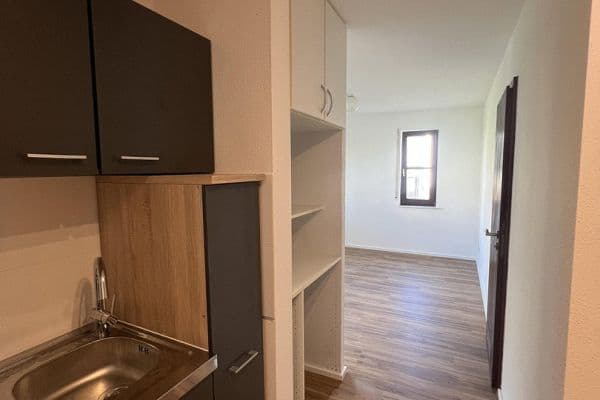 Pronájem bytu 1+1 26 m², Silcherstraße 3, Bad Rappenau Pronájem bytu 1+1 26 m², Silcherstraße 3, Bad Rappenau