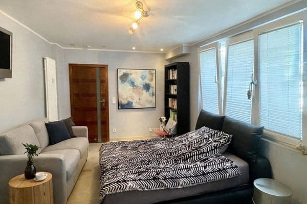 Pronájem bytu 3+1 131 m², Pulheim Pronájem bytu 3+1 131 m², Pulheim