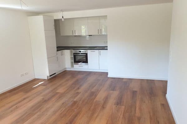 Pronájem bytu 2+1 52 m², Blumenstr. 50, Gerlingen Pronájem bytu 2+1 52 m², Blumenstr. 50, Gerlingen