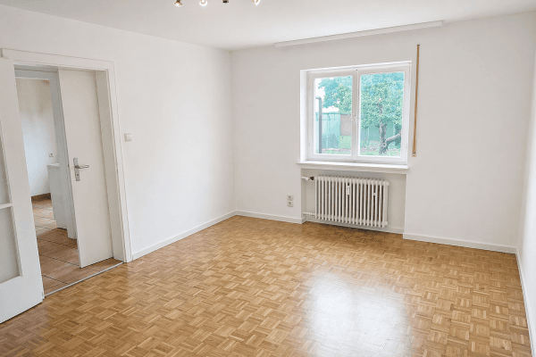 Pronájem bytu 1+1 32 m², Stuttgart Pronájem bytu 1+1 32 m², Stuttgart