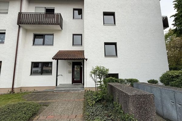 Pronájem bytu 3+1 107 m², Günzburg Pronájem bytu 3+1 107 m², Günzburg