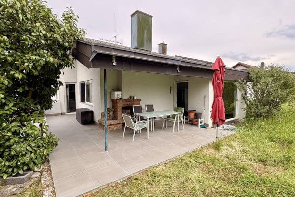 Prodej domu 203 m², pozemek 540 m², Unterriexingen Prodej domu 203 m², pozemek 540 m², Unterriexingen