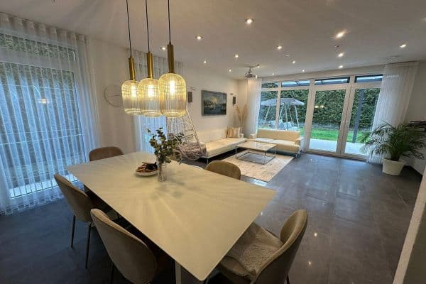 Prodej domu 154 m², pozemek 450 m², Nürtingen Prodej domu 154 m², pozemek 450 m², Nürtingen