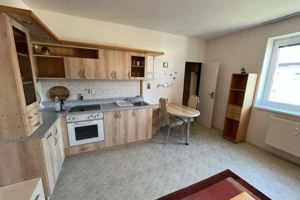 Pronájem bytu 1+kk 32 m², Loudů, Dobřany Pronájem bytu 1+kk 32 m², Loudů, Dobřany