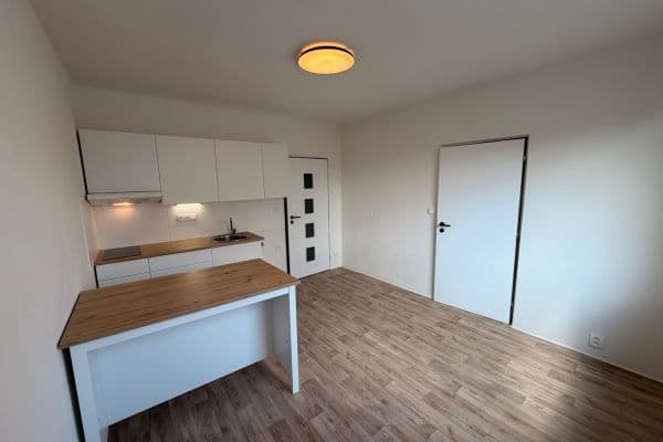 Pronájem bytu 1+1 34 m², Železná, Ústí nad Labem Pronájem bytu 1+1 34 m², Železná, Ústí nad Labem
