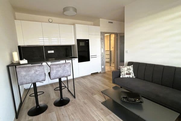 Pronájem bytu 1+kk 36 m², Arnošta Staňka, Praha Pronájem bytu 1+kk 36 m², Arnošta Staňka, Praha