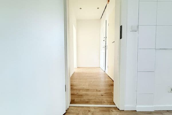 Pronájem bytu 2+1 57 m², Berliner Str. 99, Hagen Pronájem bytu 2+1 57 m², Berliner Str. 99, Hagen