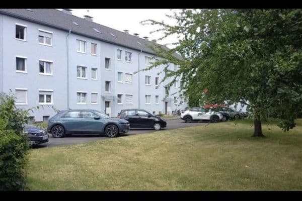 Pronájem bytu 3+1 55 m², Erich-Klausener-Straße 80, -Stockum, Düsseldorf, Severní Porýní-Vestfálsko Pronájem bytu 3+1 55 m², Erich-Klausener-Straße 80, -Stockum, Düsseldorf, Severní Porýní-Vestfálsko
