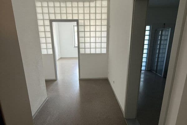 Pronájem bytu 3+kk 90 m², H.-E.-Busse Str. 4, Stockach Pronájem bytu 3+kk 90 m², H.-E.-Busse Str. 4, Stockach
