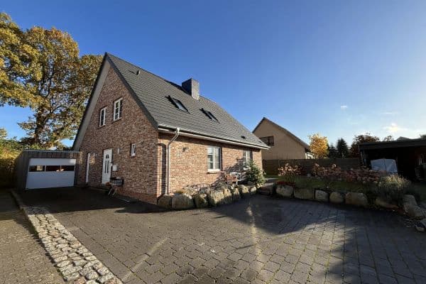 Prodej domu 146 m², pozemek 815 m², Tellingstedt Prodej domu 146 m², pozemek 815 m², Tellingstedt