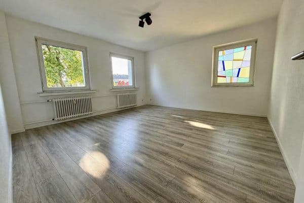 Pronájem bytu 2+1 59 m², Waldecker Str. 9, Duisburg Pronájem bytu 2+1 59 m², Waldecker Str. 9, Duisburg