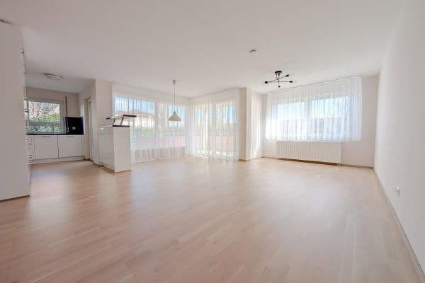Pronájem bytu 3+kk 93 m², Backnang Pronájem bytu 3+kk 93 m², Backnang