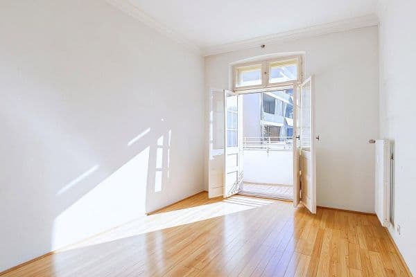 Prodej bytu 3+1 62 m², Berlin, Berlín Prodej bytu 3+1 62 m², Berlin, Berlín