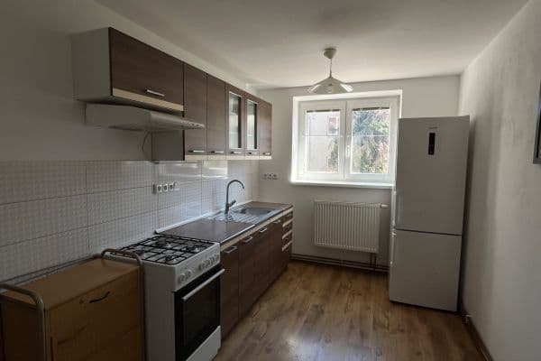 Pronájem bytu 2+1 62 m², Krátká, Hulín Pronájem bytu 2+1 62 m², Krátká, Hulín