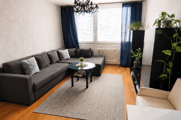 Prodej bytu 3+kk 60 m², Radomská, Praha Prodej bytu 3+kk 60 m², Radomská, Praha
