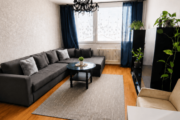 Prodej bytu 3+kk 60 m², Radomská, Praha Prodej bytu 3+kk 60 m², Radomská, Praha