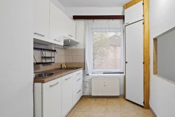 Pronájem bytu 1+kk 30 m², Jablonecká, Liberec Pronájem bytu 1+kk 30 m², Jablonecká, Liberec