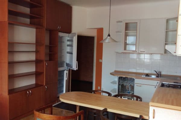 Pronájem bytu 2+kk 44 m², Radhošťská, Praha Pronájem bytu 2+kk 44 m², Radhošťská, Praha