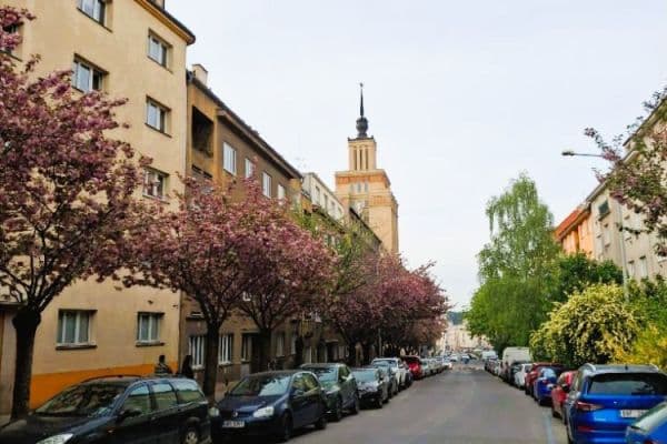 Prodej bytu 2+1 77 m², Koulova, Praha Prodej bytu 2+1 77 m², Koulova, Praha