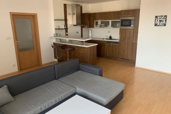 Pronájem bytu 2+kk 94 m², třída Míru, Pardubice Pronájem bytu 2+kk 94 m², třída Míru, Pardubice