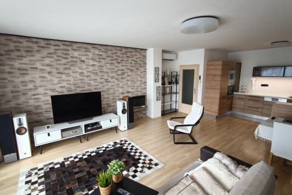 Prodej bytu 2+kk 82 m², Na Harfě, Praha Prodej bytu 2+kk 82 m², Na Harfě, Praha