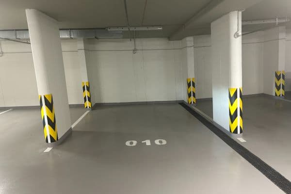 Pronájem garáže 14 m², Poděbradská, Praha Pronájem garáže 14 m², Poděbradská, Praha