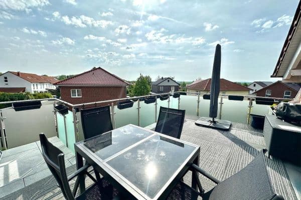 Pronájem bytu 3+1 110 m², Elisabeth-Flöge-Str. 2, Sarstedt Pronájem bytu 3+1 110 m², Elisabeth-Flöge-Str. 2, Sarstedt