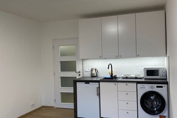 Pronájem bytu Garsoniéra 23 m², Kyselova, Praha Pronájem bytu Garsoniéra 23 m², Kyselova, Praha