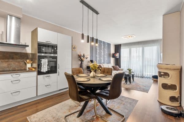 Prodej bytu 3+kk 87 m², Hlučkova, Praha Prodej bytu 3+kk 87 m², Hlučkova, Praha