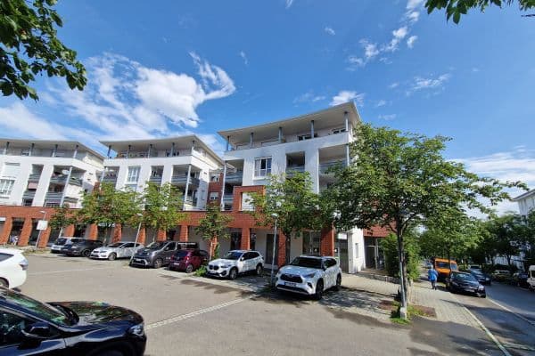 Pronájem bytu 2+1 60 m², Walter-Gropius-Str. 3, Reutlingen Pronájem bytu 2+1 60 m², Walter-Gropius-Str. 3, Reutlingen