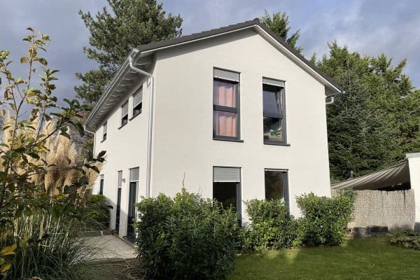 Prodej domu 111 m², pozemek 342 m², Sankt Augustin - Niederpleis Prodej domu 111 m², pozemek 342 m², Sankt Augustin - Niederpleis
