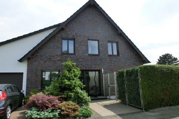 Pronájem bytu 2+kk 74 m², Köln, Severní Porýní-Vestfálsko Pronájem bytu 2+kk 74 m², Köln, Severní Porýní-Vestfálsko