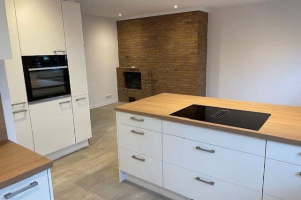 Pronájem bytu 4+1 170 m², Fichtenstraße 40, Niedernhausen Pronájem bytu 4+1 170 m², Fichtenstraße 40, Niedernhausen