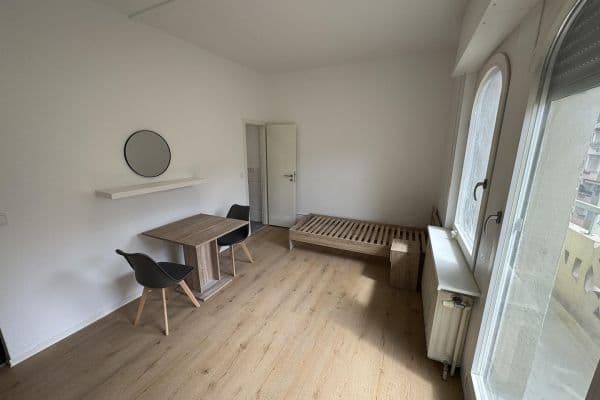 Pronájem bytu 1+1 23 m², Mannheim, Bádensko-Württembersko Pronájem bytu 1+1 23 m², Mannheim, Bádensko-Württembersko