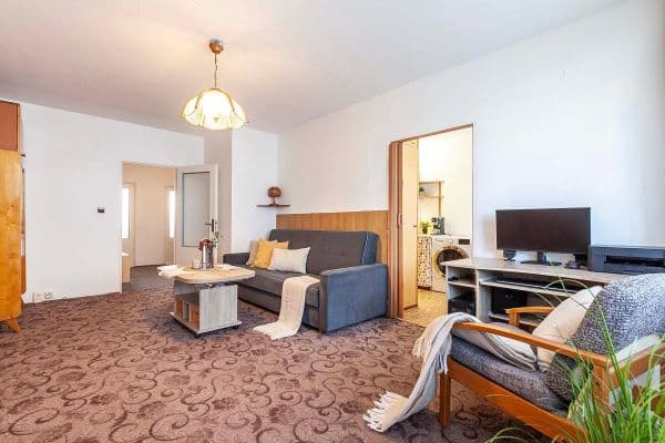 Prodej bytu 3+1 78 m², V Remízku, Praha Prodej bytu 3+1 78 m², V Remízku, Praha