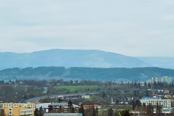 Prodej bytu 3+1 85 m², Svatošská, Karlovy Vary Prodej bytu 3+1 85 m², Svatošská, Karlovy Vary