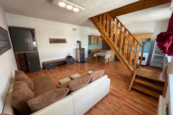 Pronájem bytu 3+1 80 m², Příčná, Mariánské Lázně Pronájem bytu 3+1 80 m², Příčná, Mariánské Lázně