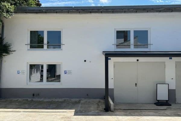 Pronájem kanceláře 185 m², Bergisch Gladbacher Straße 1000, Köln Pronájem kanceláře 185 m², Bergisch Gladbacher Straße 1000, Köln