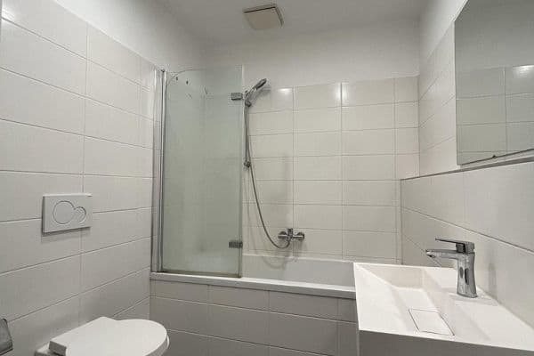 Pronájem bytu 3+1 78 m², Kolpingstraße 36, Cvikov, Sasko Pronájem bytu 3+1 78 m², Kolpingstraße 36, Cvikov, Sasko