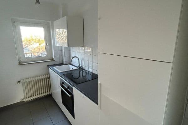 Pronájem bytu 3+1 57 m², Essen, Severní Porýní-Vestfálsko Pronájem bytu 3+1 57 m², Essen, Severní Porýní-Vestfálsko