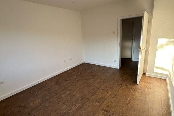 Pronájem bytu 3+1 57 m², Essen, Severní Porýní-Vestfálsko Pronájem bytu 3+1 57 m², Essen, Severní Porýní-Vestfálsko