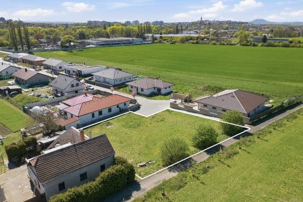 Prodej pozemku 1.107 m², Maloborecká, Mělník Prodej pozemku 1.107 m², Maloborecká, Mělník