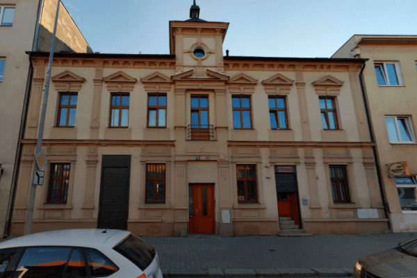 Pronájem nebytového prostoru 136 m², Přátelství, Praha Pronájem nebytového prostoru 136 m², Přátelství, Praha