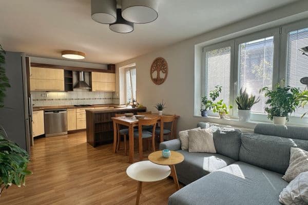 Pronájem bytu 3+kk 71 m², Železničářů, Kladno Pronájem bytu 3+kk 71 m², Železničářů, Kladno