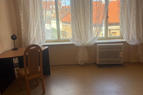 Pronájem bytu 1+kk 27 m², Nuselská, Praha Pronájem bytu 1+kk 27 m², Nuselská, Praha