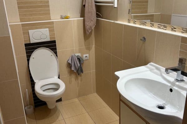 Pronájem bytu 2+kk 37 m², Rychtářská, Liberec Pronájem bytu 2+kk 37 m², Rychtářská, Liberec