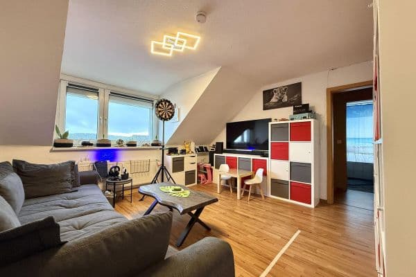 Pronájem bytu 3+1 61 m², Lerchenstr. 7, Gevelsberg Pronájem bytu 3+1 61 m², Lerchenstr. 7, Gevelsberg